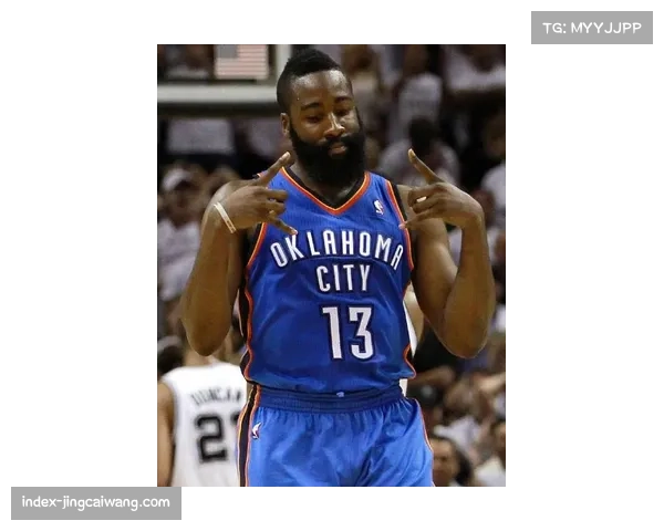 哈登：落后时要展现侵略性 防守是赛季关键